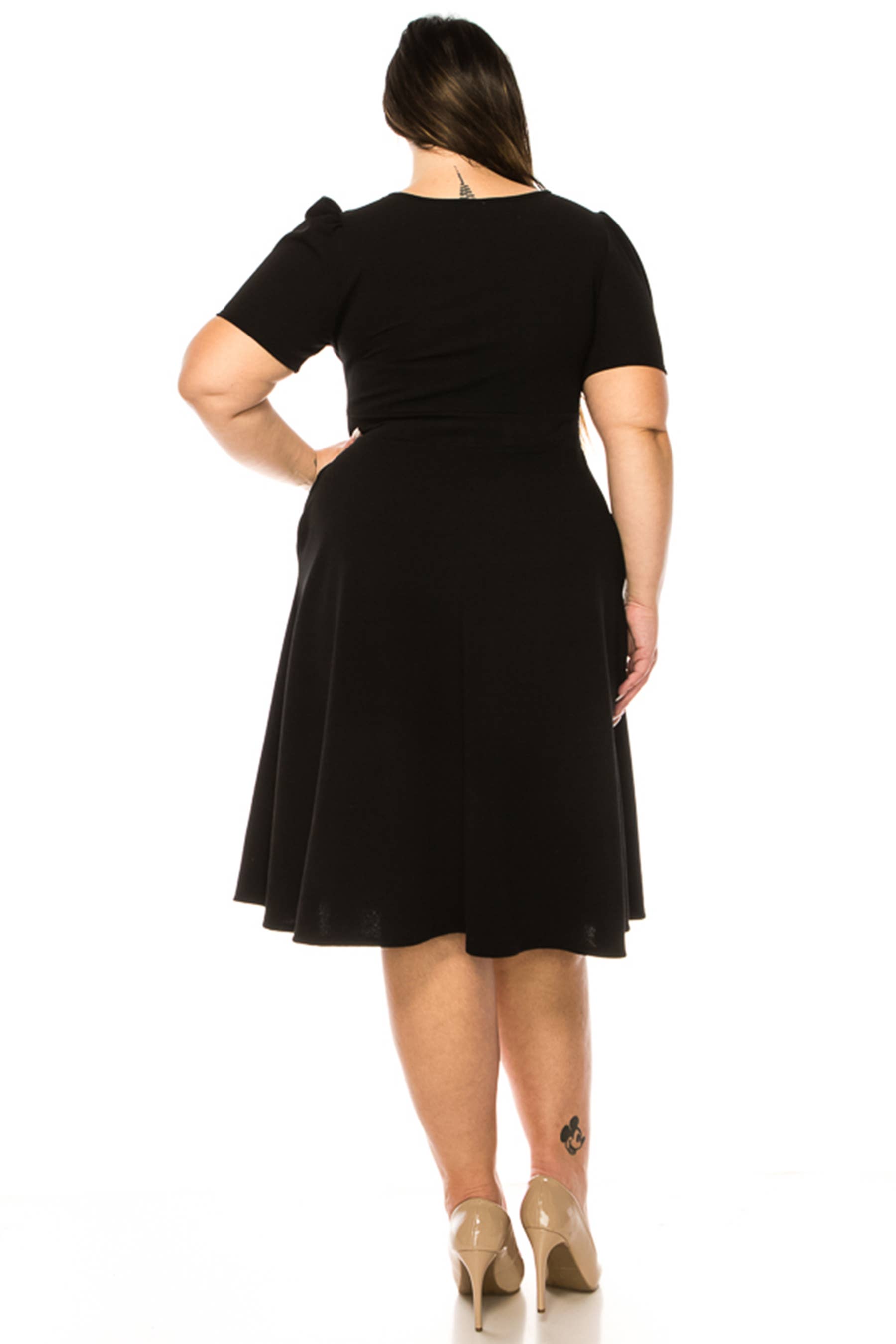 MOA COLLECTION - Wholesale Dress - Women's - Women's Plus Size Dress with Puff Sleeves and Keyhole Front6