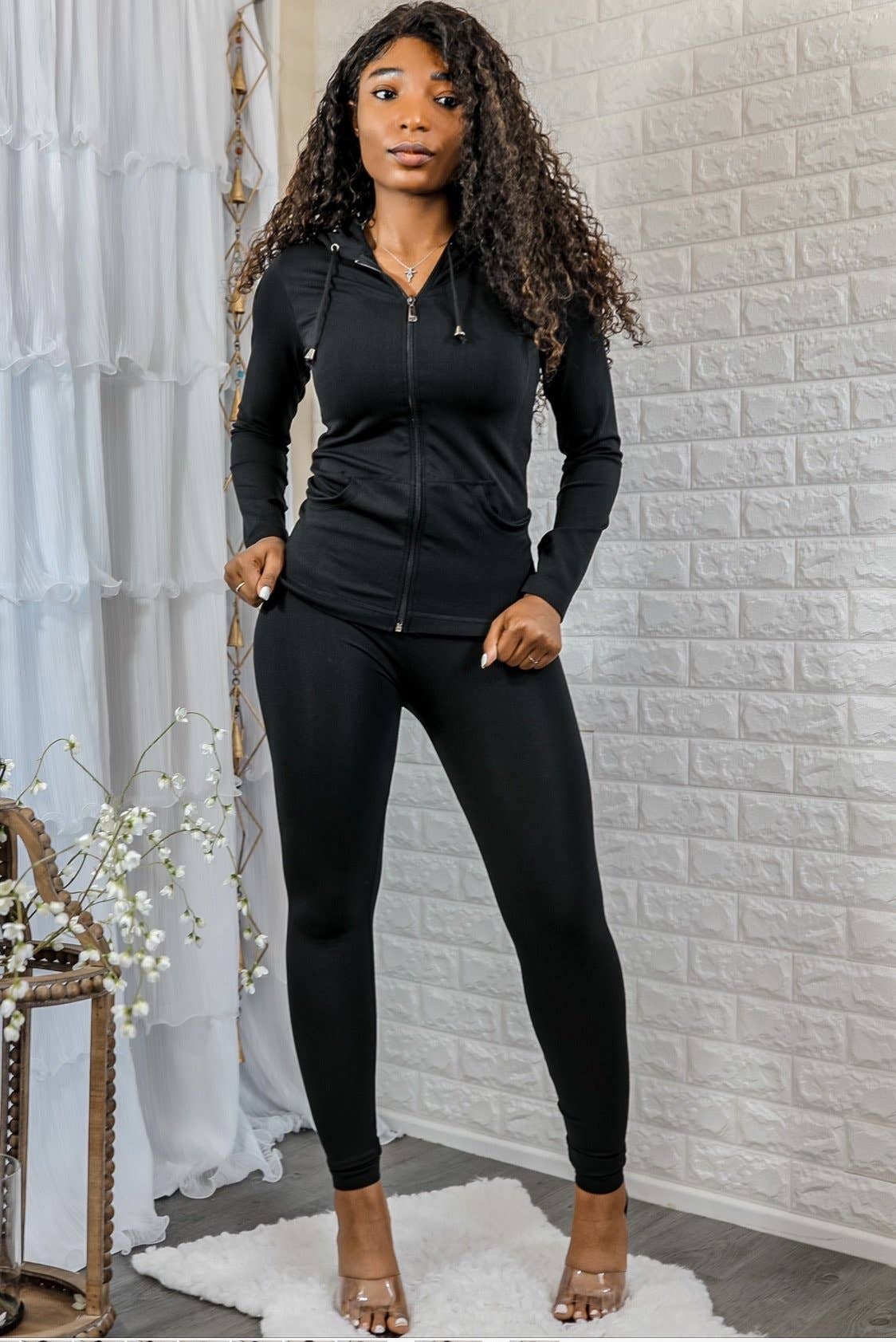 SurelyMine - Wholesale Lounge Set - Women's - Sporty Lounge Set3