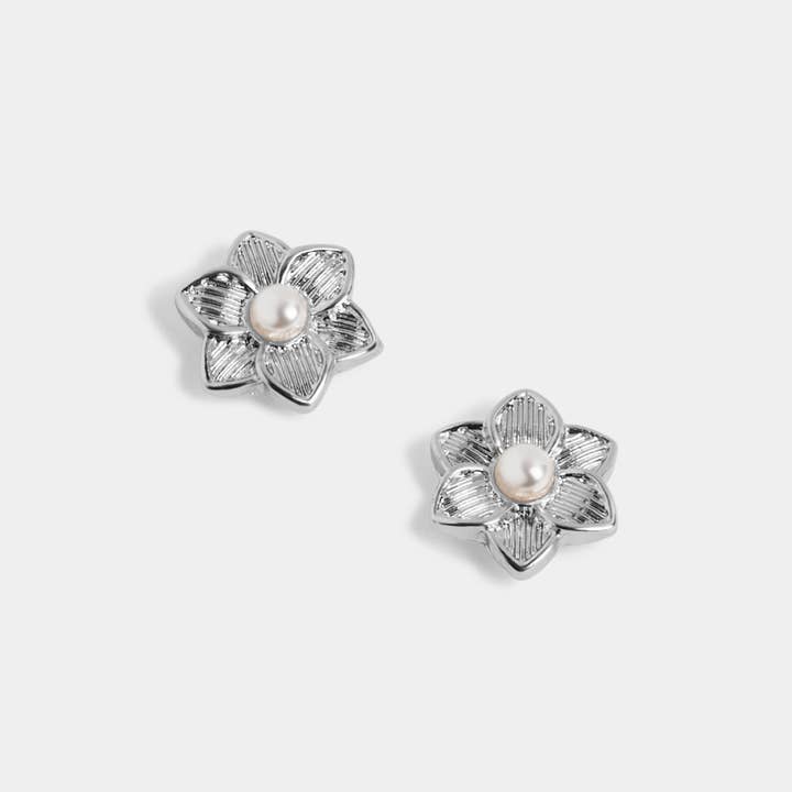 Pearl Center Flower Stud Earrings - Silver for wholesale by Whispers