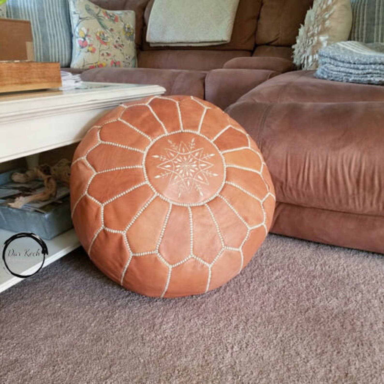 DarKech – Pufe por atacado – Puff otomano de couro marroquino feito à mão, banqueta para pés redonda1