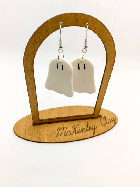 Boucle d'oreille Ghost Halloween pour la vente par McKinley Clay