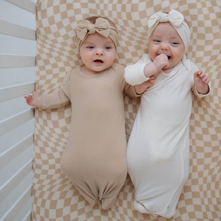 Everyday Leisure - Wholesale Babygown - Baby - Ivory Ribbed | Bamboo Knotted Gown