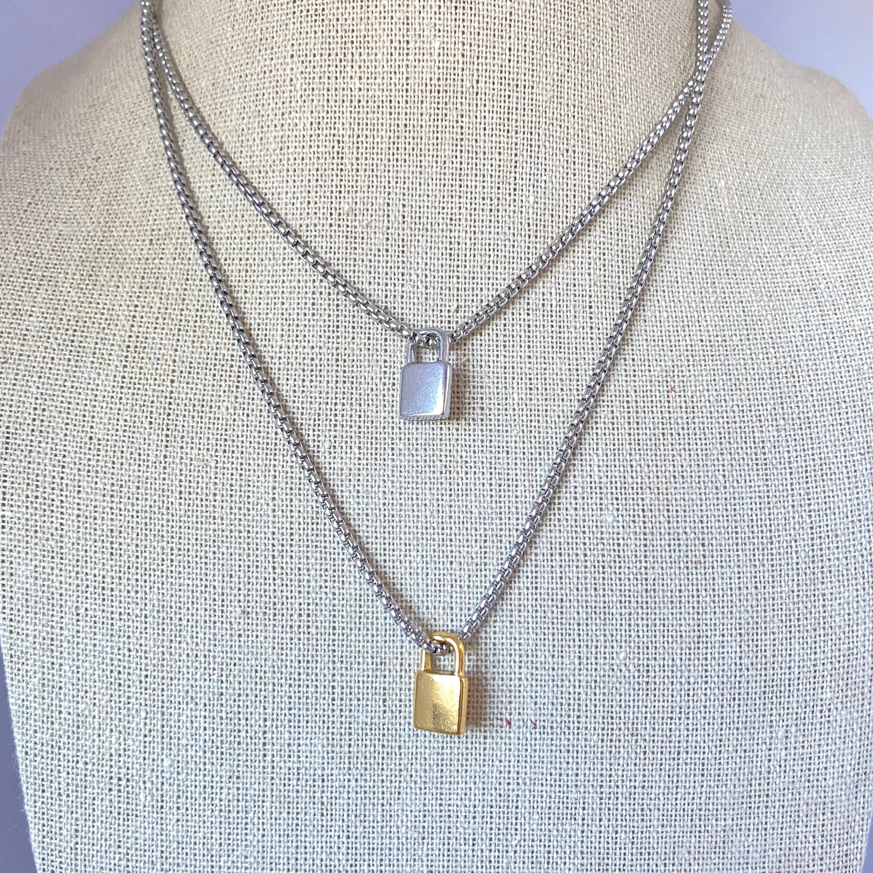 Amady Jewelry – wholesale Pendant/charm necklace – Silver or gold Padlock charm pendant necklace stainless stee10