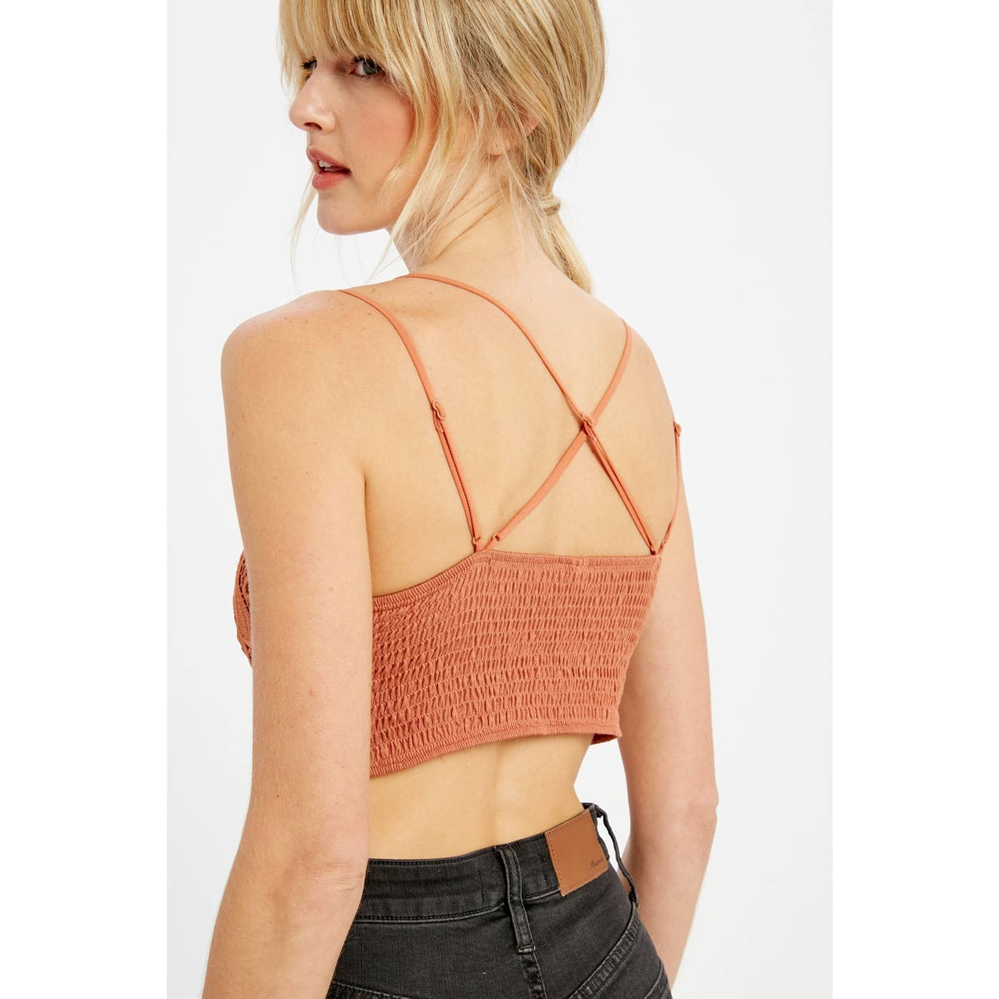 Wishlist Apparel - Wholesale Bralette - Dames - GEHAAKTE KANTEN BRALETTE MET GESCHULPTE BLOEMEN/WL18-197120