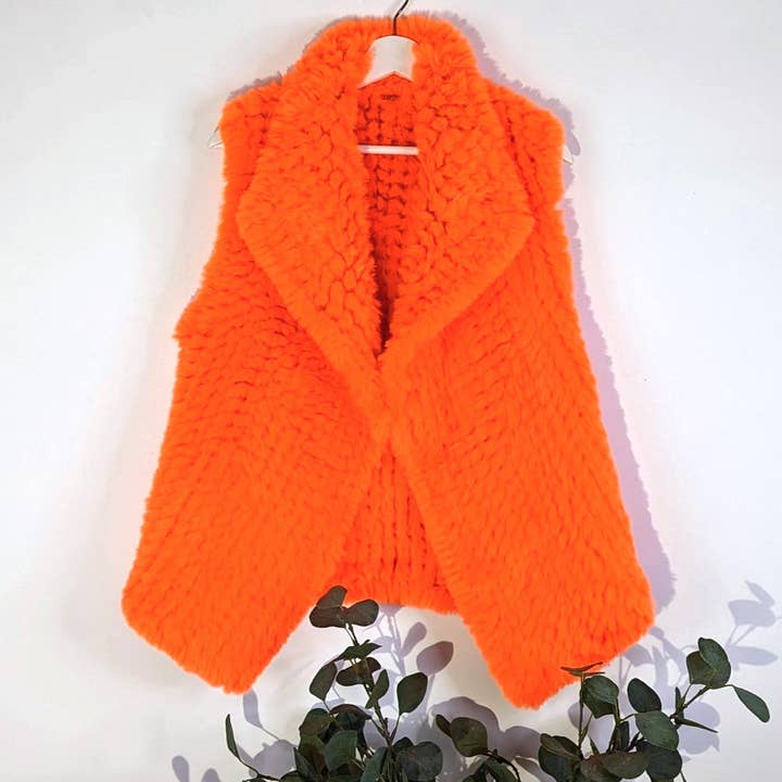 Tempest Designs - Wholesale Outerwear Vest - Women's - Luxury faux fur gilet (S-M)