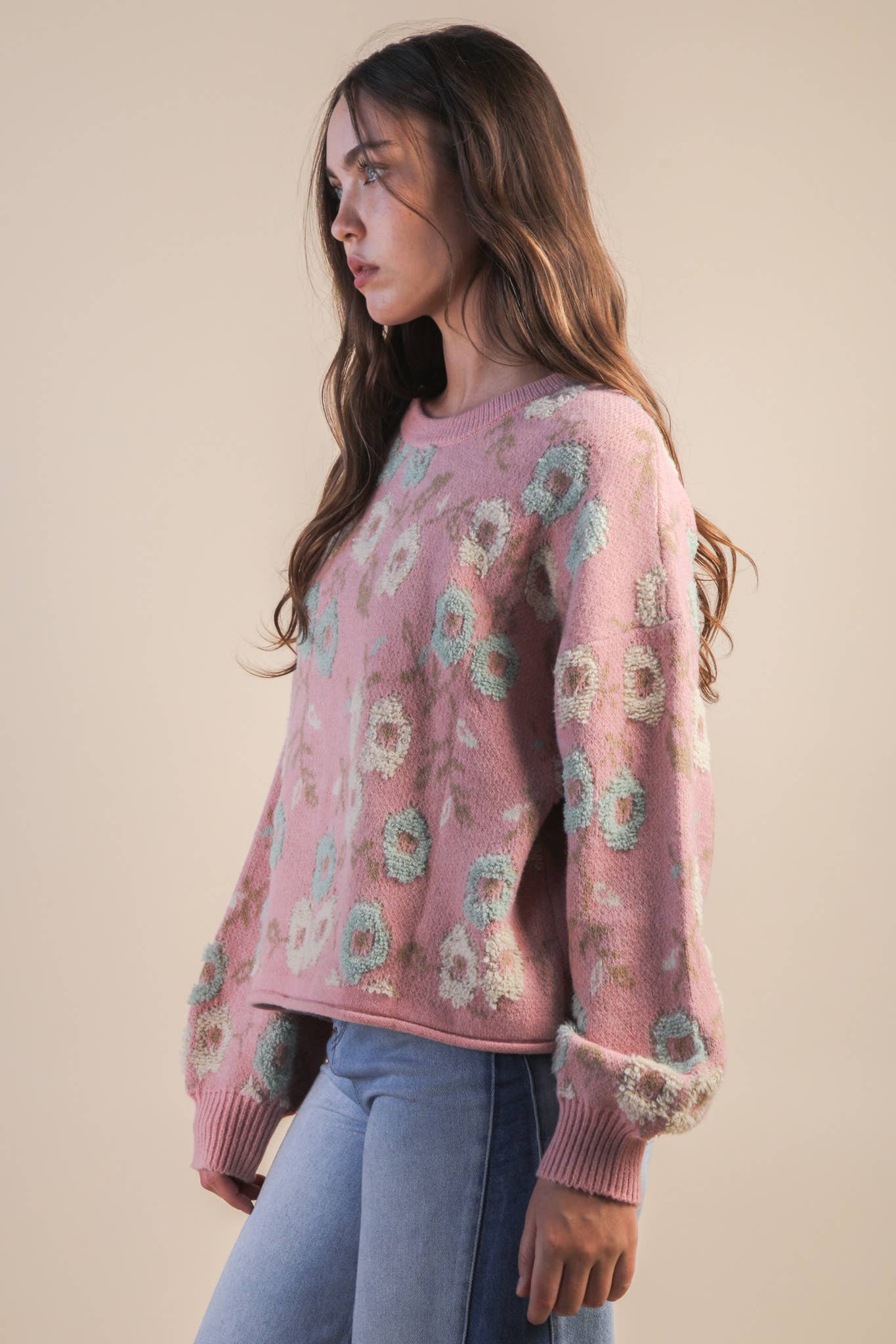 VERY J – wholesale Knitted jumper – Women′s – 12W3428N-Oversized Floral Textured Printed Knit Sweater Top9