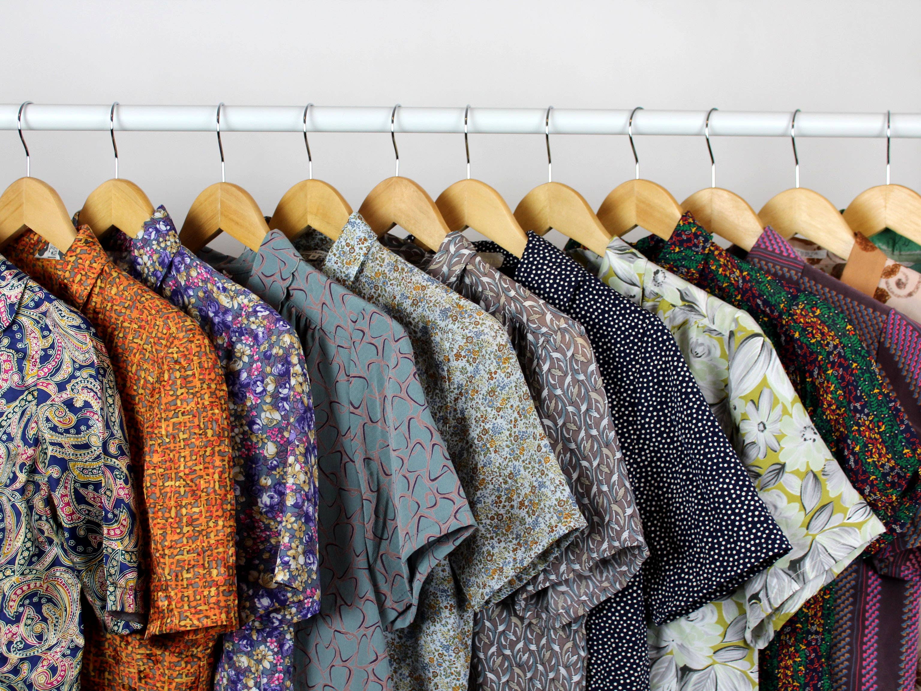 Sun's Out! - Wholesale Button Down Shirt - Women's - Reworked Vintage Short-Sleeve Button Up Blouse - Cropped14