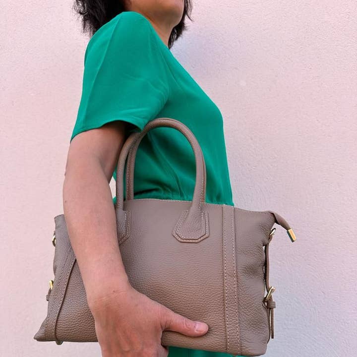 Chenson & Gorett - Wholesale Top Handle Bag - Women's - Small Model Italian Leather Bag for Women. Promo14