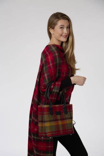 Patrick King Woollen Company - Wholesale Cape - Women's - Dark Maple Lambswool Cape1