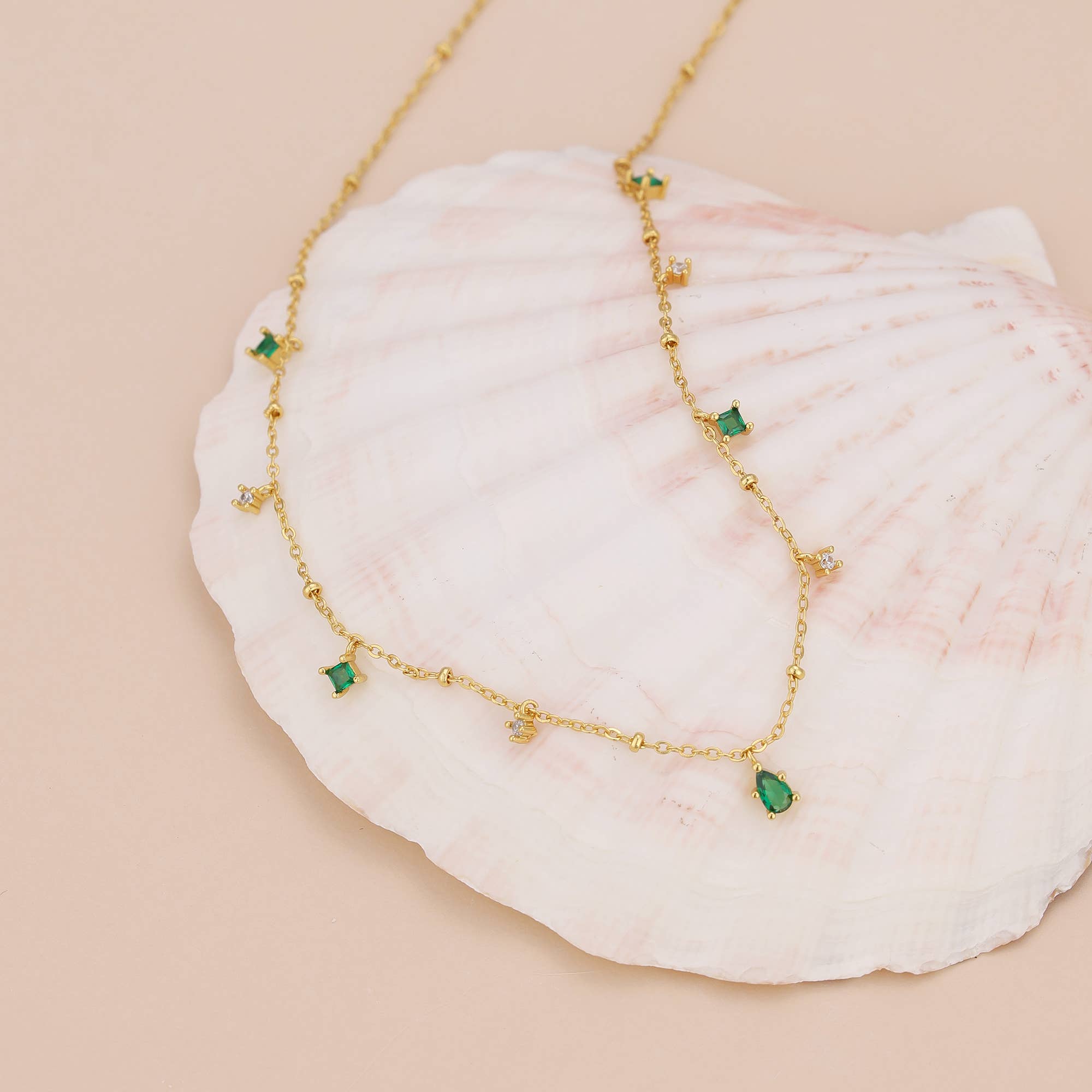Melange Blanc - Wholesale Pendant/Charm Necklace - N010 dainty emerald station satellite chain necklace6