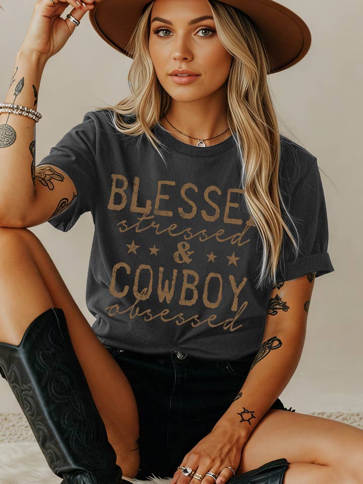 BT2525-T Dames Cowboy Grafische Print Korte Mouw Losse Top voor wholesale door BouTeeQue Closet
