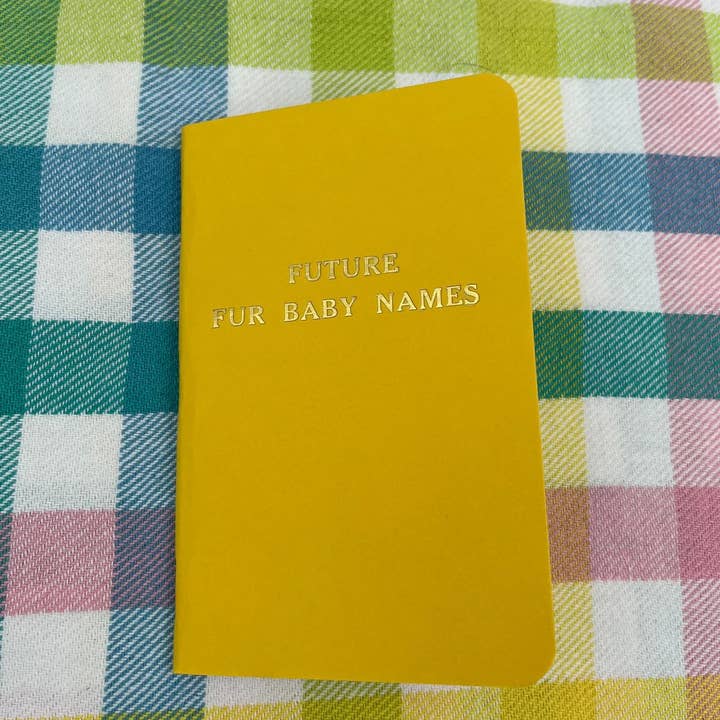 Carnets de poche pour futurs noms de bébés à fourrure pour la vente par Scallywag Letterpress