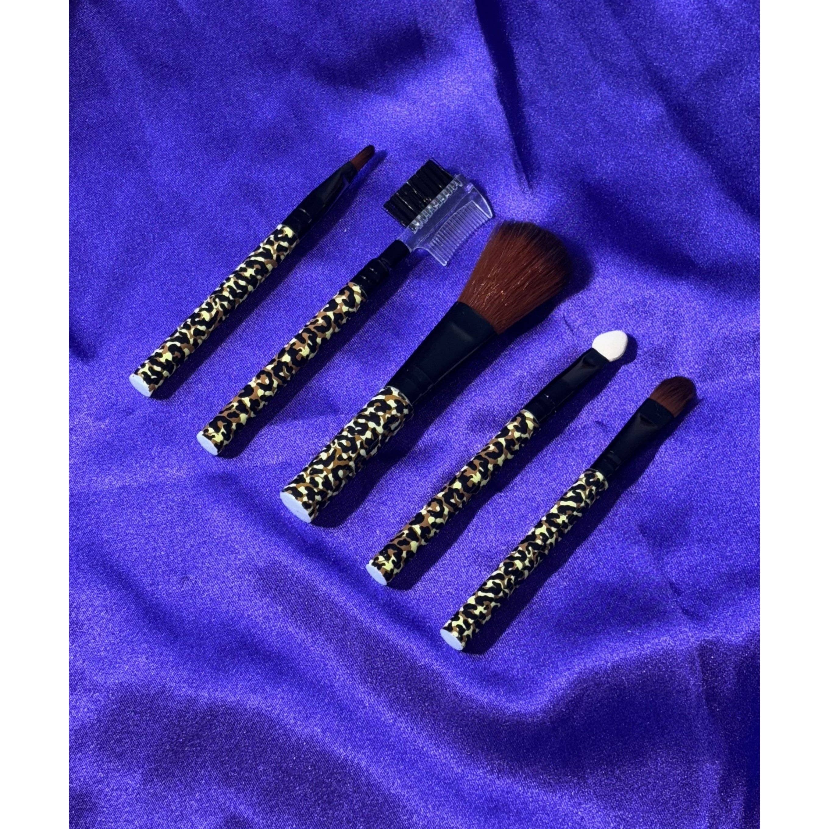 VIAI Beauty - Wholesale Makeup Brush Set - PROLUX Makeup Brush Set: Essential For Perfection0