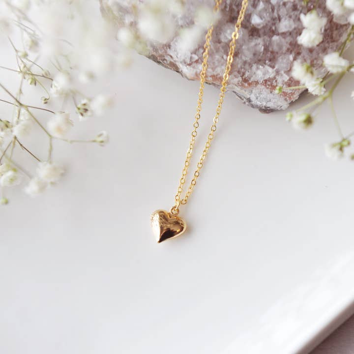 Gold bubble heart necklace for wholesale by Oh So Lovely