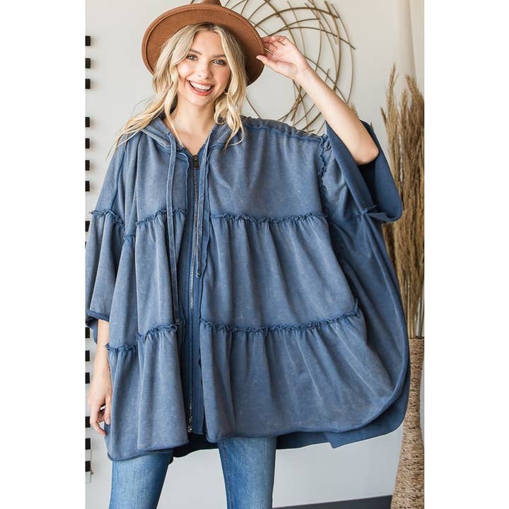 PONCHO PULLOVER A STRATI CON CAPPUCCIO CON CHIUSURA A ZIP LAVATO per la vendita all'ingrosso da parte di Oli&Hali