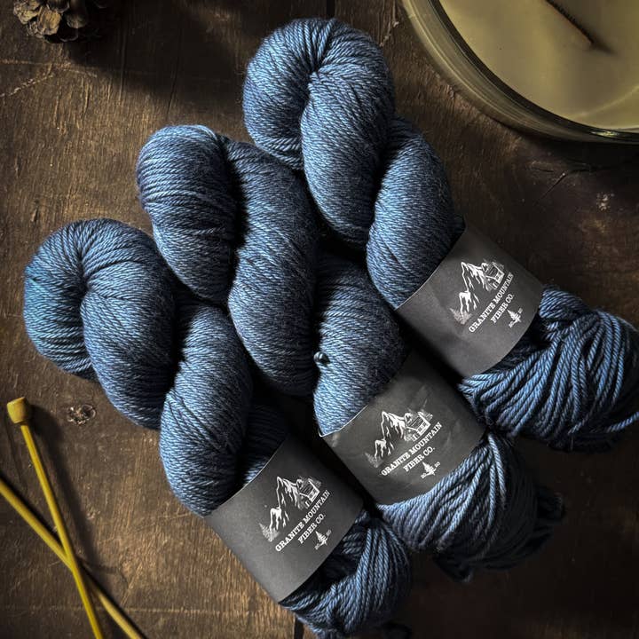 Abyss - Willey Worsted para venta al por mayor de Granite Mountain Fiber Co.