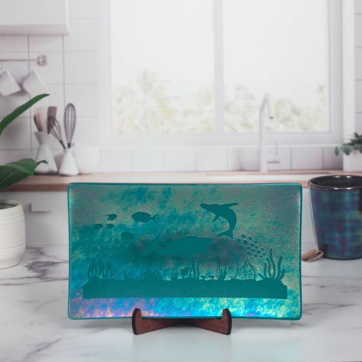 Ozeantiefe Gravierte Platte für den Großhandel von Dee Janssen GlassWorks