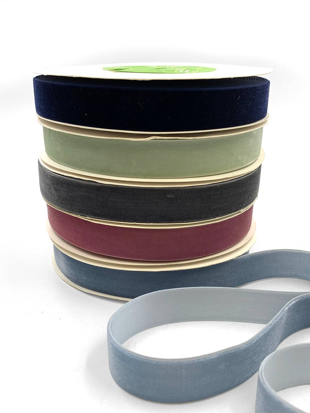 May Arts Ribbon - Vendita all'ingrosso Nastri - Confezione regalo - Nastro in velluto intrecciato Woodrose Classic da 3/4"1