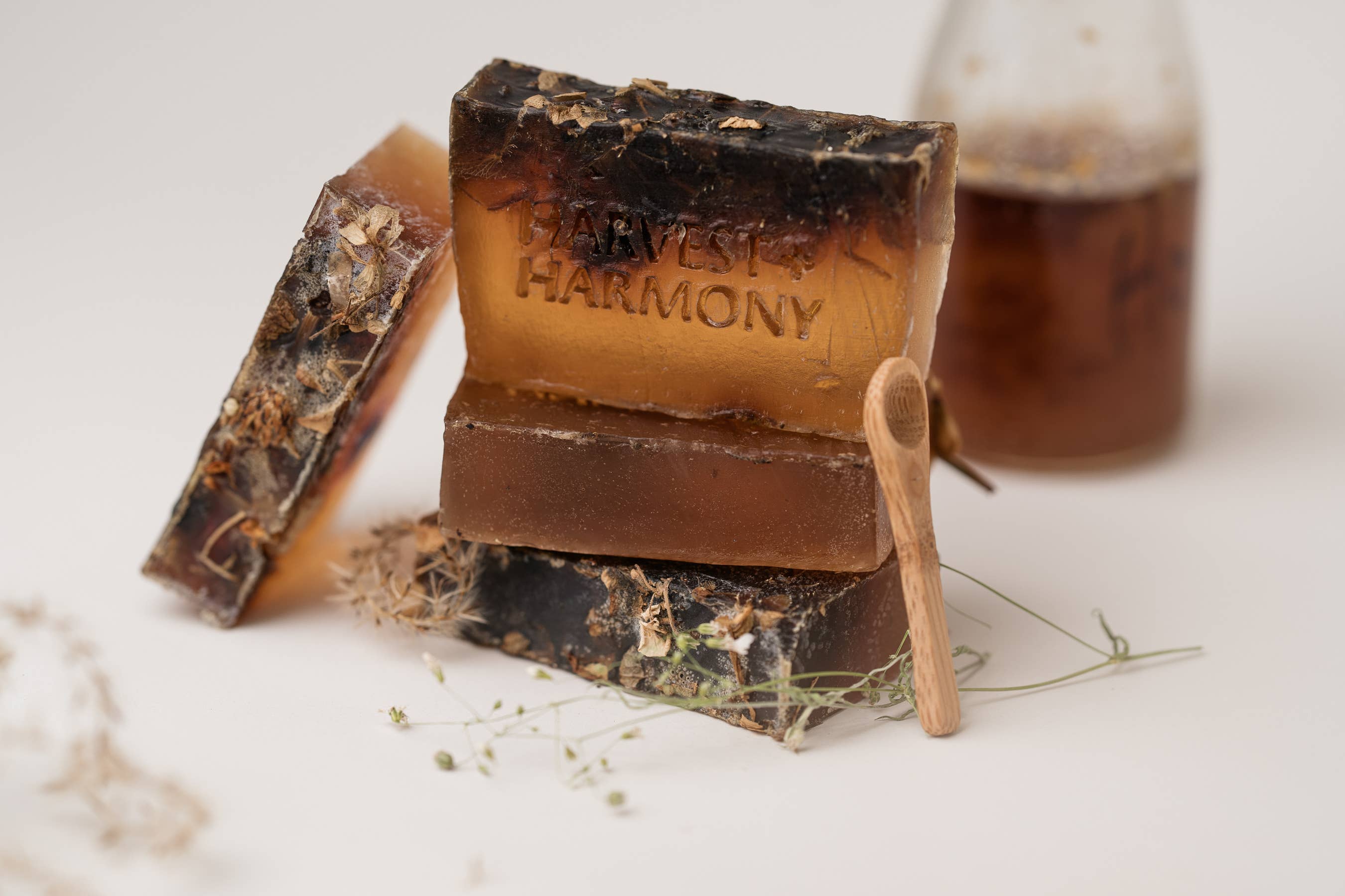 Harvest + Harmony - Wholesale Bar Soap - Harvest + Harmony Honey Soap11