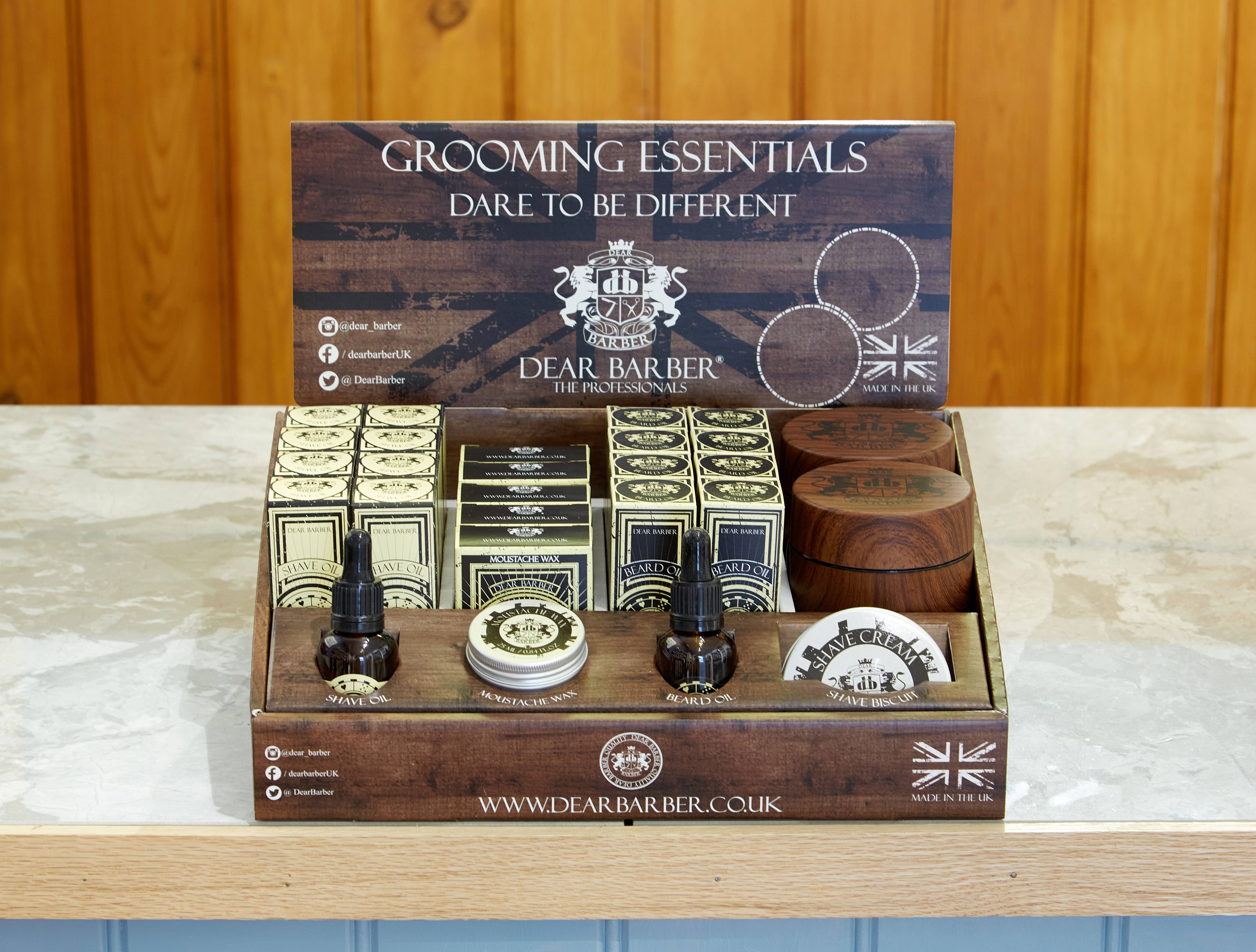 Dear Barber - Vendita all'ingrosso Vetrina per rivenditori - Bellezza e benessere - Espositore da Banco Riempito - Prodotti per la Cura Personale7