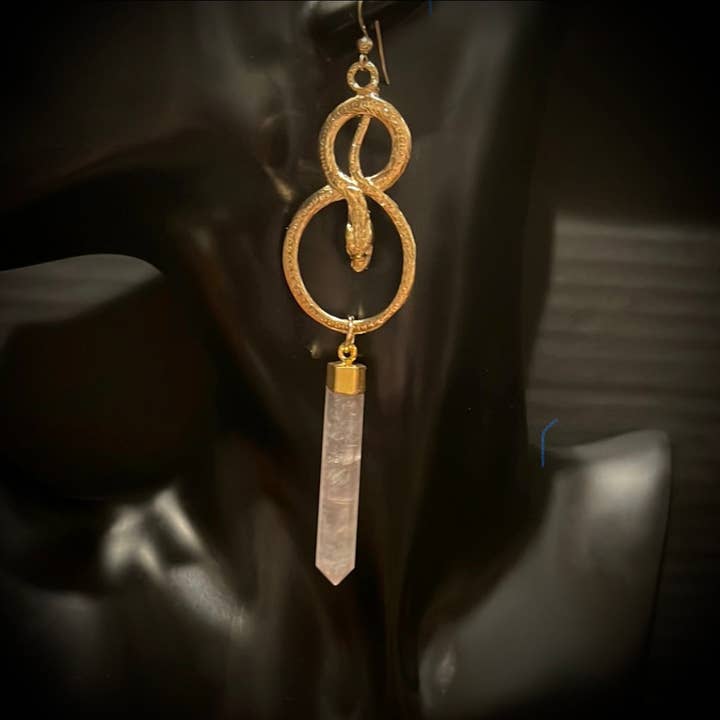 Isis Ohrring für den Großhandel von Atra Nova By Sheila B.