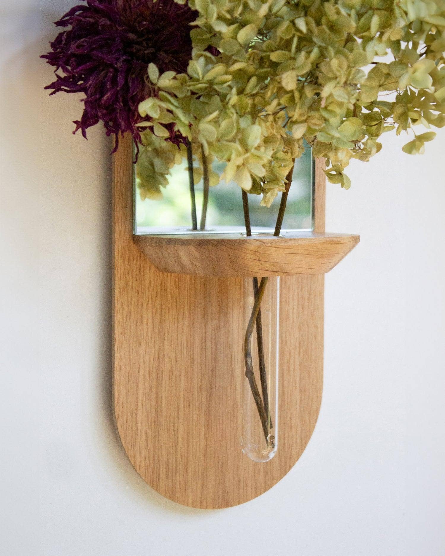 Reine Mère - Wholesale Wall Mirror - Equinox - Oak mirror with soliflore2