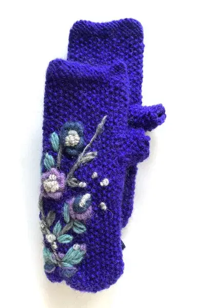 Ganesh Himal Trading - Wholesale Handverwarmer - Handwarmer van geborduurd wol, gevoerd met fleece1