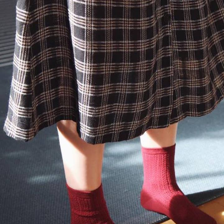 Twist Pattern 4 Pairs Casual Crew Socks for wholesale by Fashion City