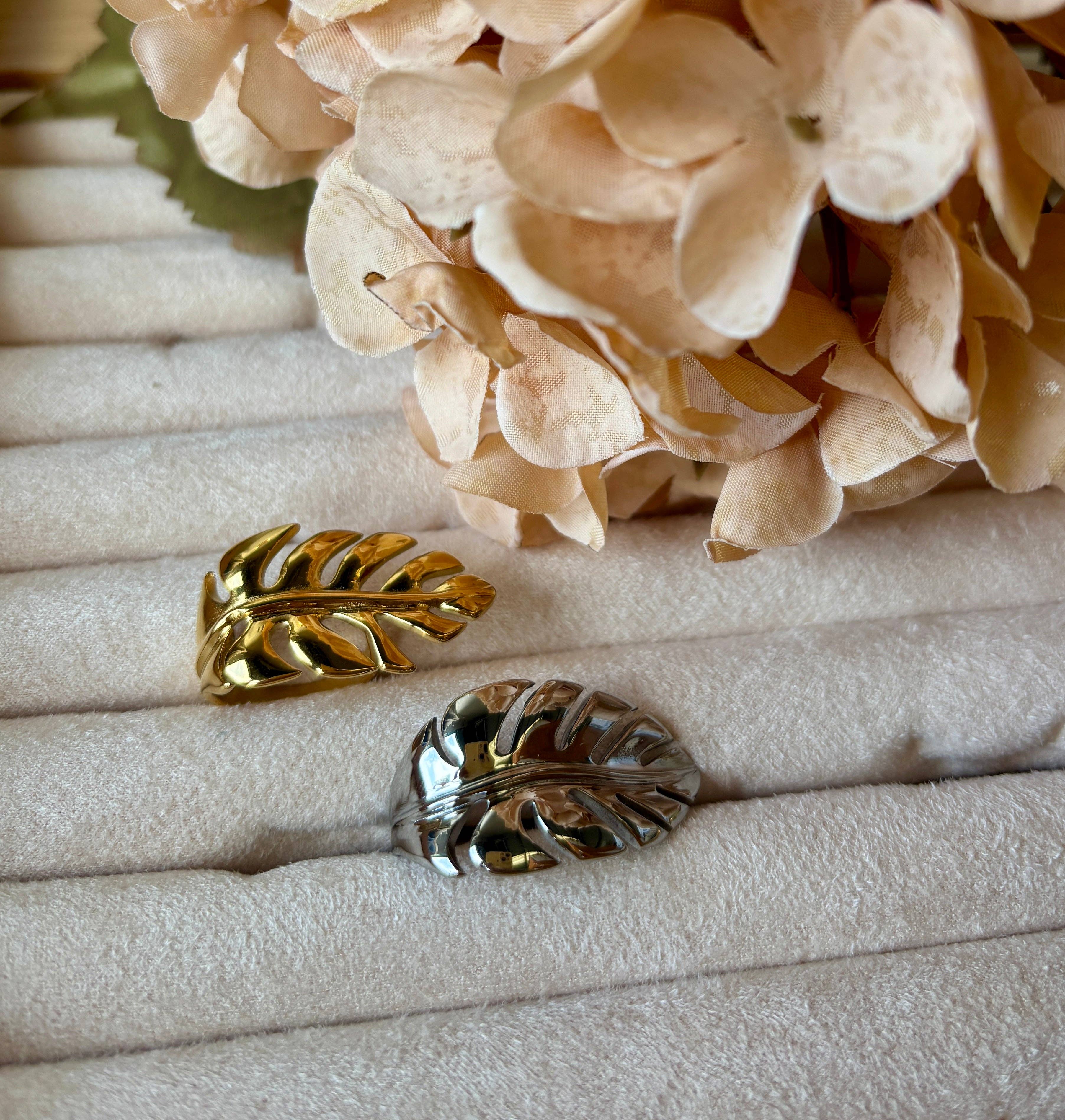 Ocean Ripples – wholesale Cocktail/statement ring – 18ct Gold Plated Leaf Statement Ring - Available in Silver3