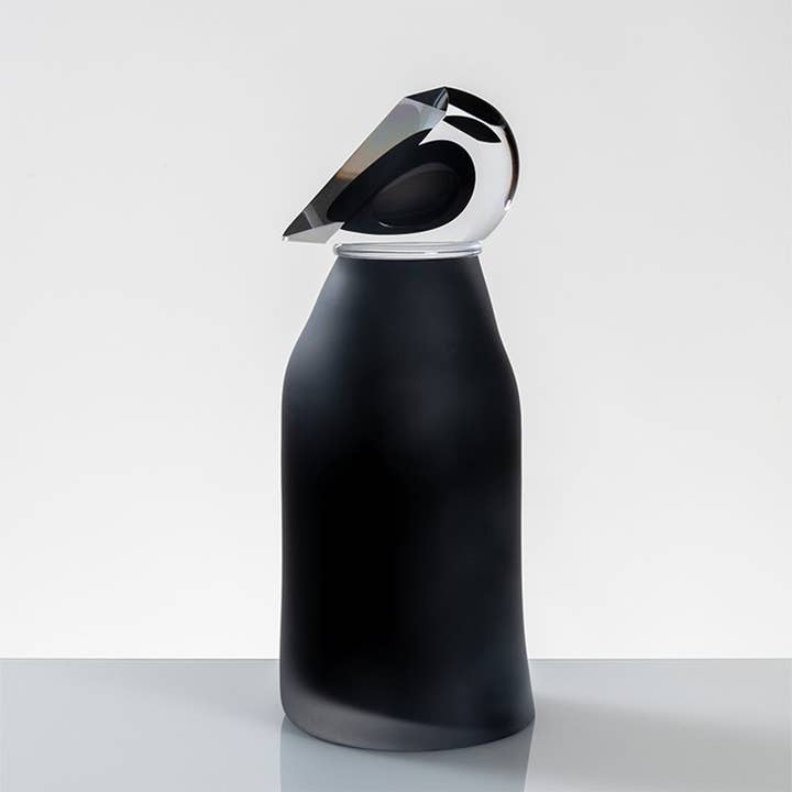 Urne pour animaux de compagnie en verre noir « Ovation » pour la vente par Modern Memorials