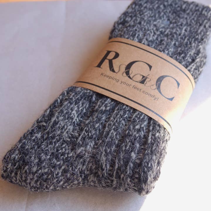 By The Mountain - Portuguese Handmade Footwear - Wholesale Socks - Unisex - Mesgla Alpaca socks | wool socks | Socks | Winter Socks