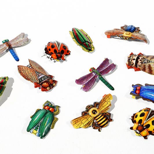 Insect badges, 12-piece display, made in Japan for wholesale by die Blechfabrik e.K.