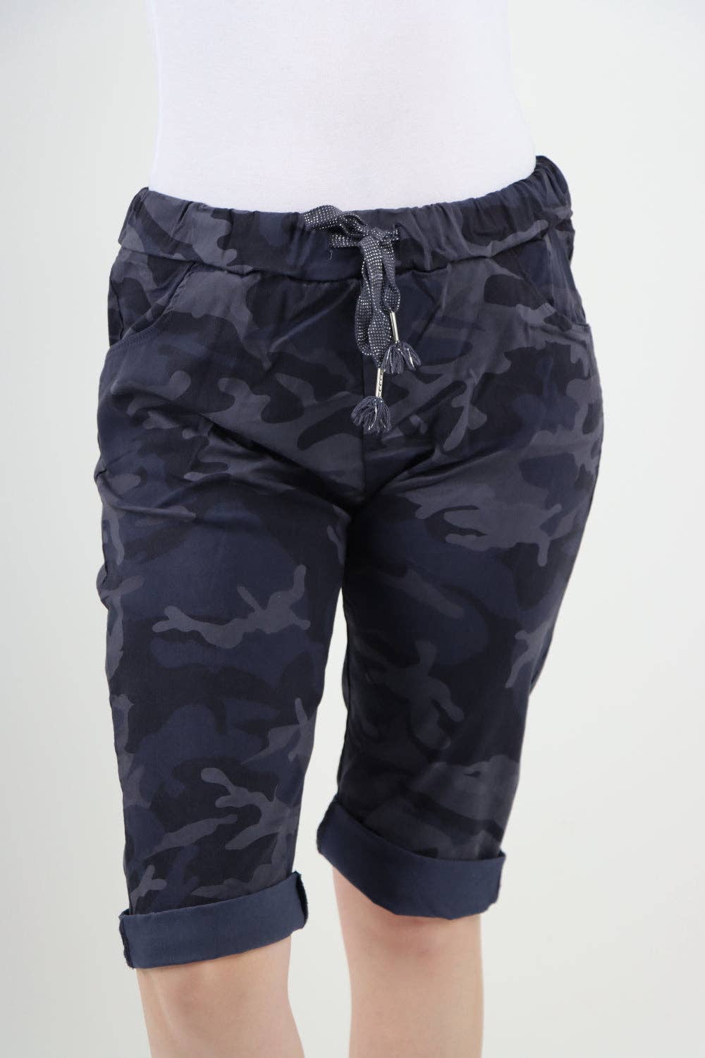 Miss Bold – wholesale Shorts – Women’s – Italian Camouflage Magic Chino Shorts72