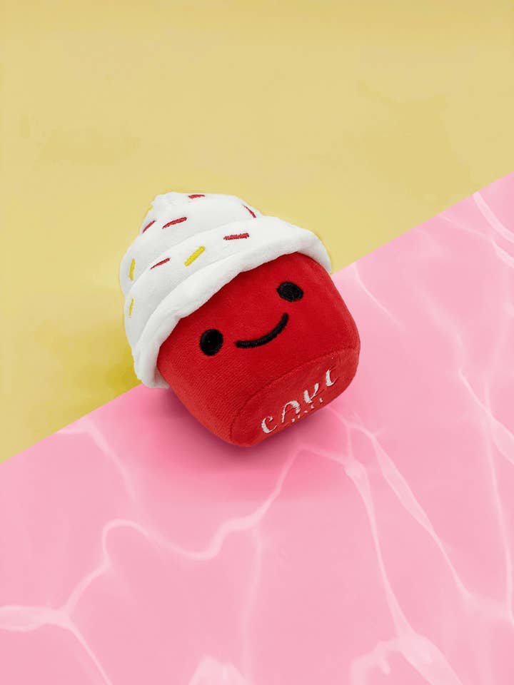 Cake Auf! Cupcake Plush for wholesale by Hawberry Games