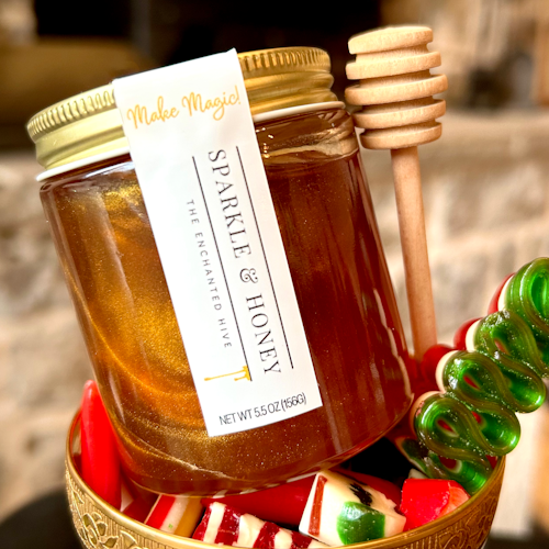 DELUXE HONEY AND HIVE GIFT BASKET RAW HONEY, BEESWAX CANDLE AND