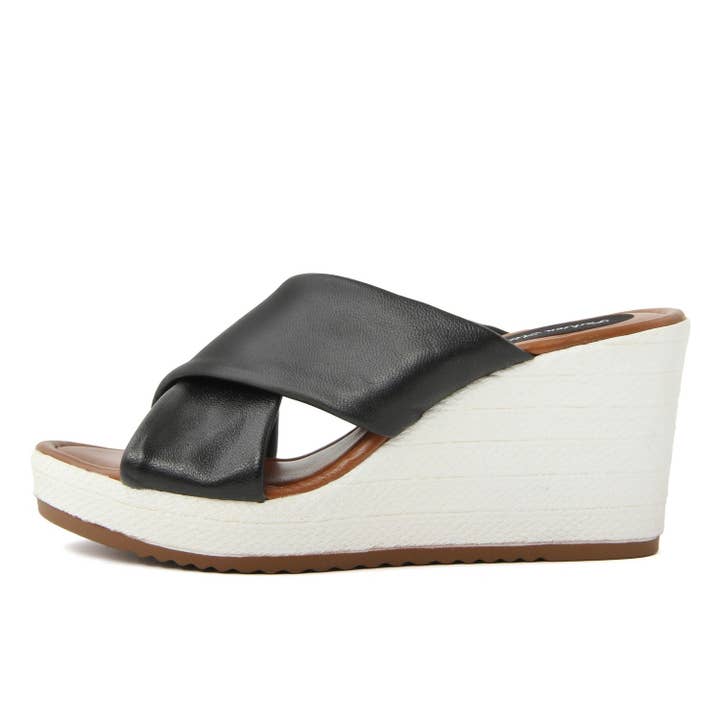 ZEPPA MADE IN ITALY IN PELLE NERO - FAR_XNAPPA_NERO per la vendita all'ingrosso da parte di fashion attitude