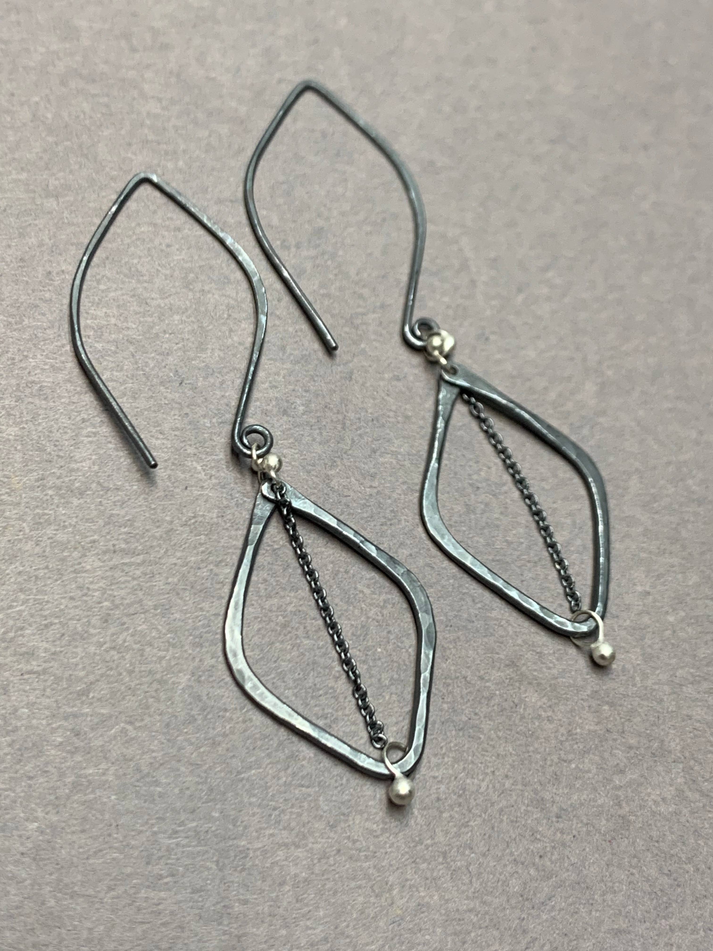 YedOmi Jewelry - Wholesale Dangle Earrings - Hooked Leaf Tassel Earrings5