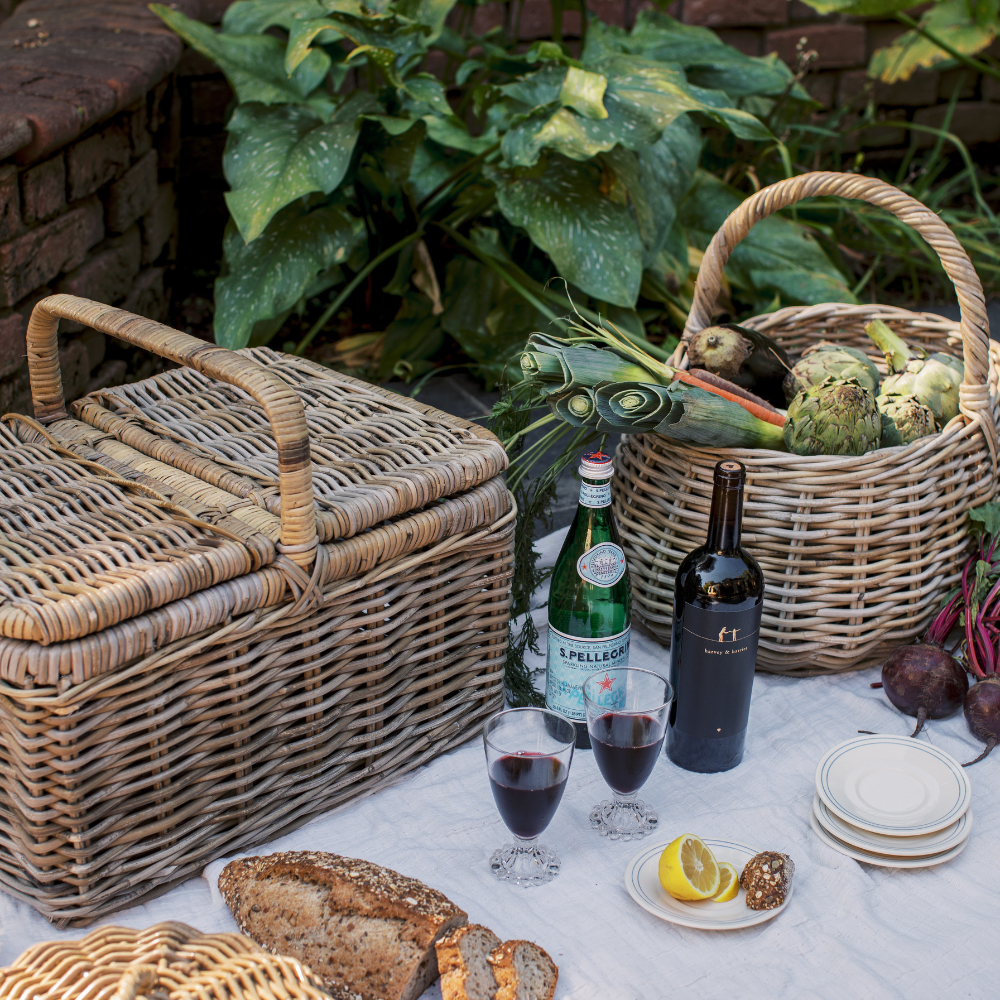 Basketly - Wholesale Picnic Basket - Rattan Picnic Basket1