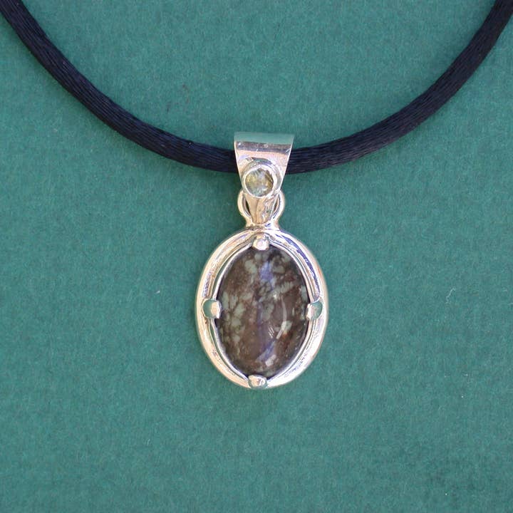 Colgante de plata de ley con peridoto y moonderlita para venta al por mayor de Tidepool