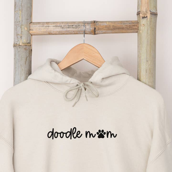 Sweatshirt met capuchon van Doodle Mom, cadeau voor Dog Mom voor wholesale door Bodhi Life Design
