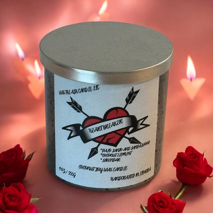 CANDELA RUBACUORI per la vendita all'ingrosso da parte di Wax the Ash Candle LLC