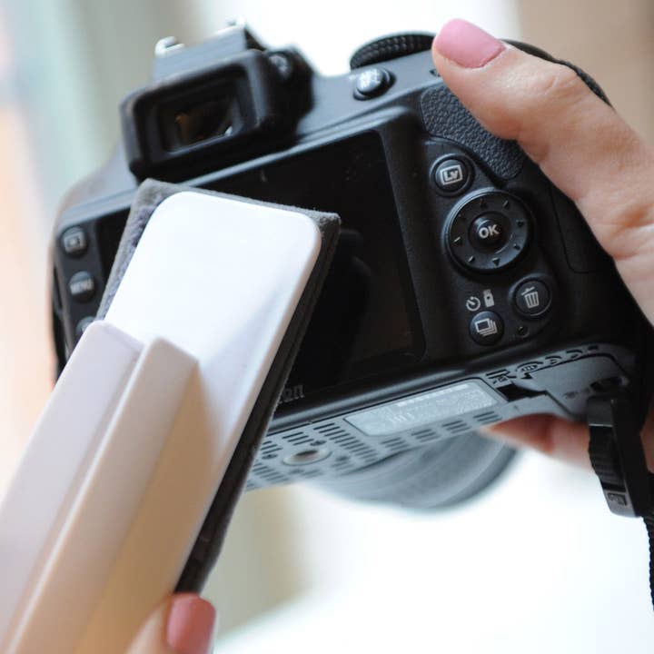 Full Circle Home - EU - Wholesale Cleaning Brush - CTRL ATL Clean - 3-in-1 Electronics Cleaner3