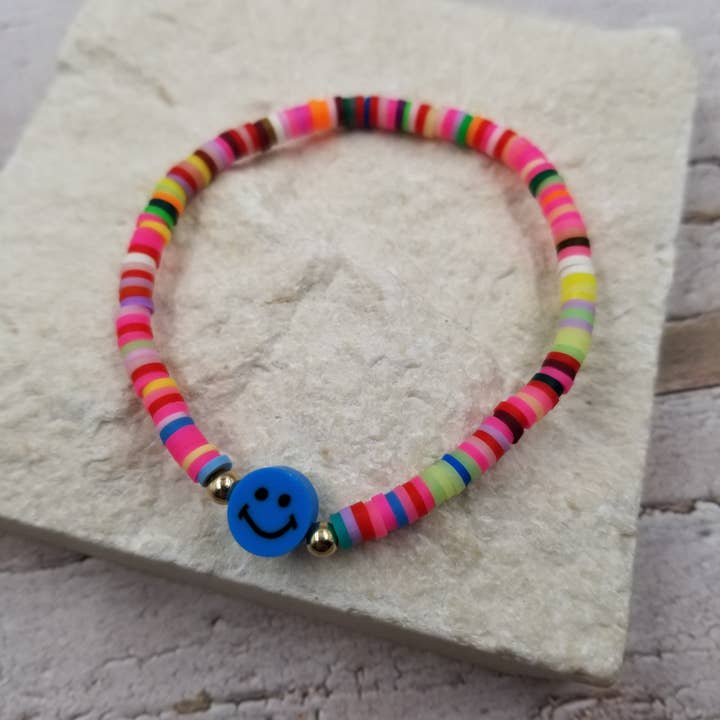 Treasure Wholesale – wholesale Beaded bracelet – Smiling Face Rainbow Heishi Bracelet6