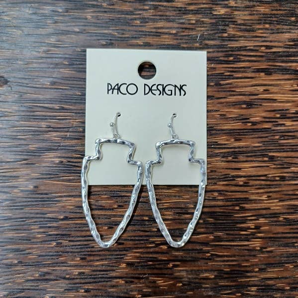 Paco Designs - Wholesale Dangle Earrings - Gorgeous Matte Gold or Silver Arrowhead Earrings. GO KC CHIE0