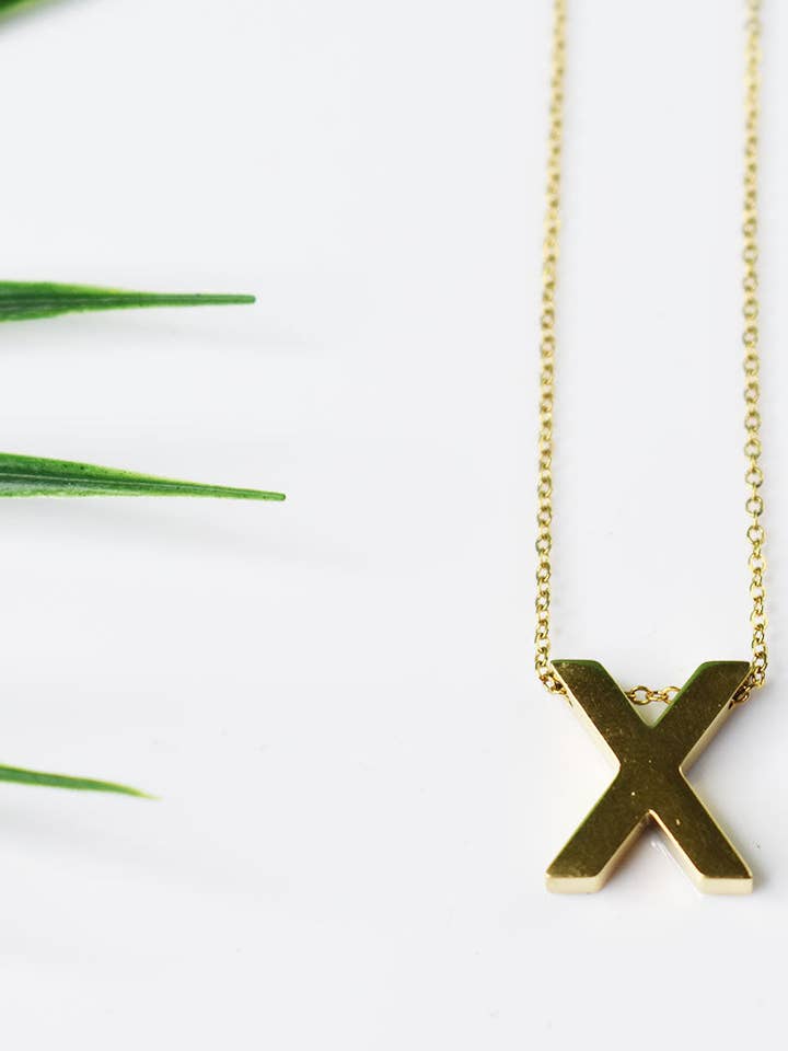 X Halskette mit Initialen Anhänger für den Großhandel von Feline Jewelry Studio Universe