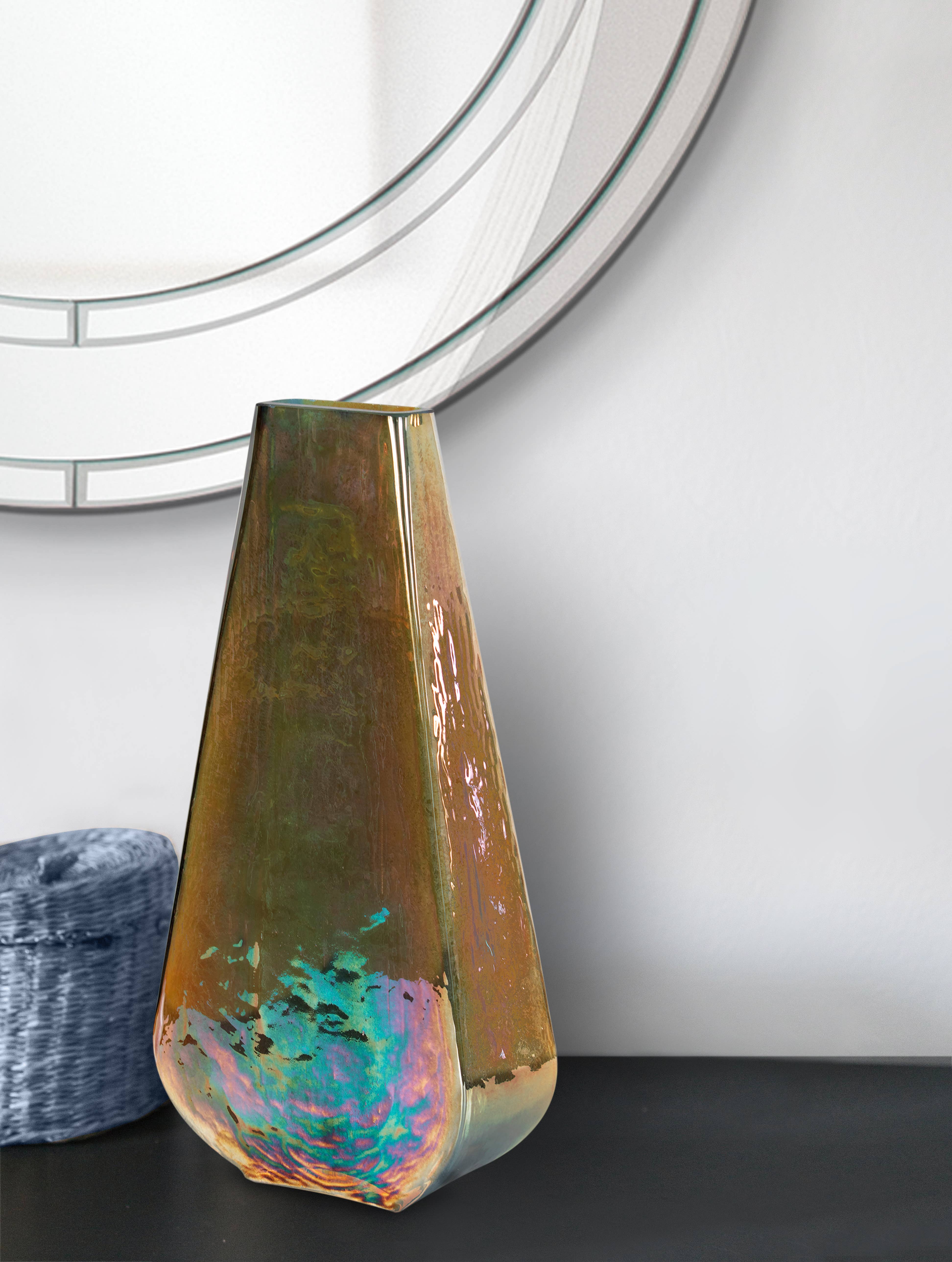 Howard Elliott on Faire – Engroshandel Vase – Ragnar iriserende vasekollektion5