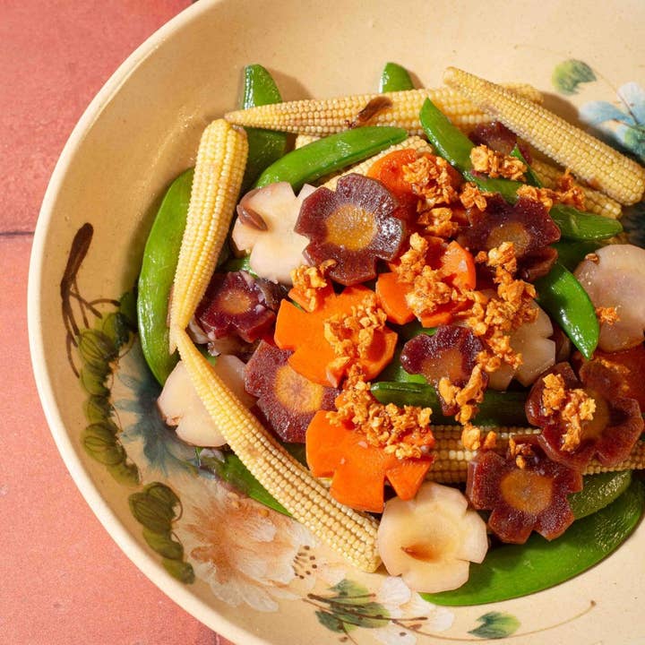 Vân Vân - Wholesale Dried Spice - Minced Northern Mountain Garlic Dried Herb - Single Origin4