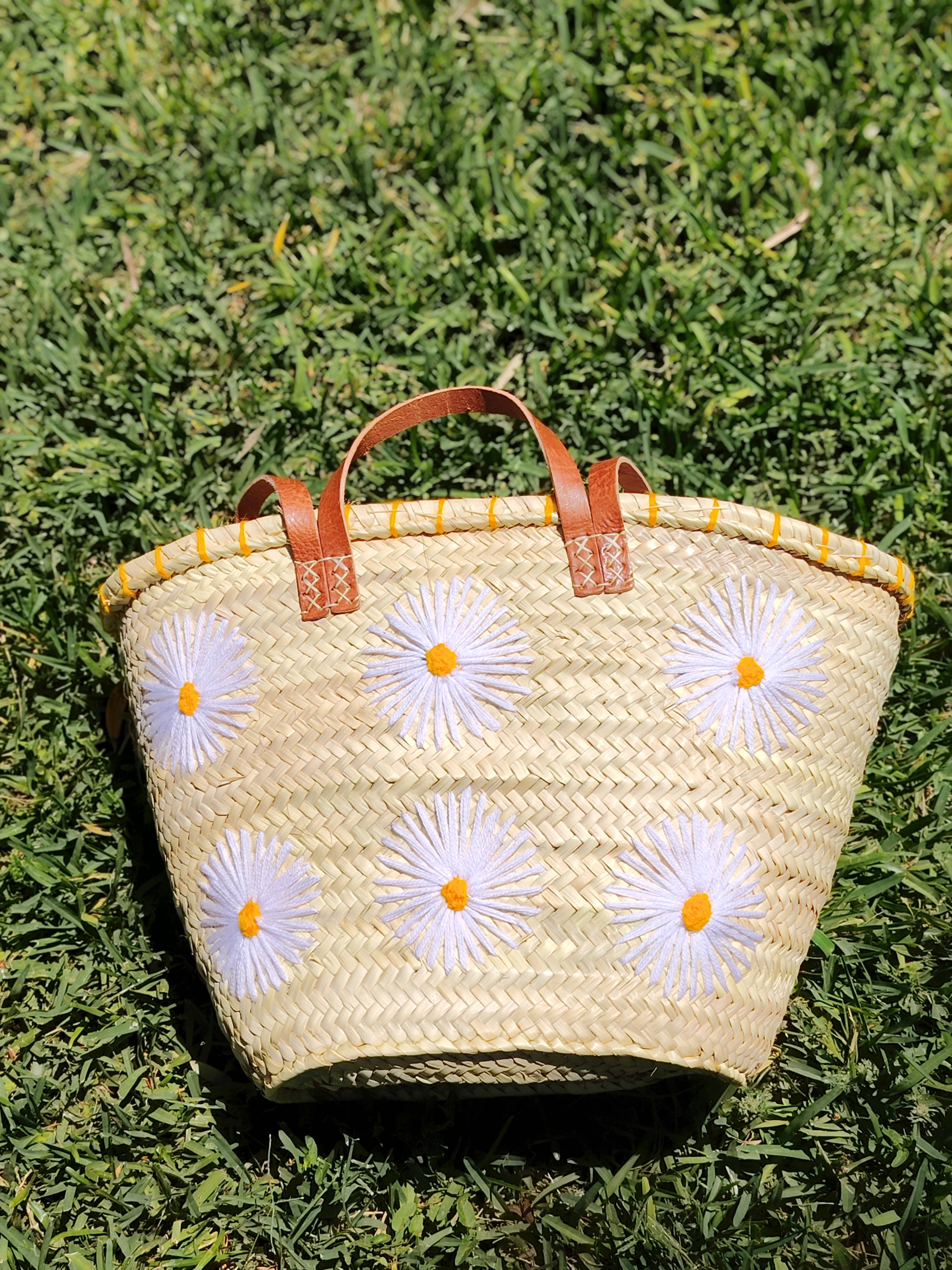 Twins Basket - Vente Sac de plage - Panier de marché en paille tressée à la main avec marguerites brodées1