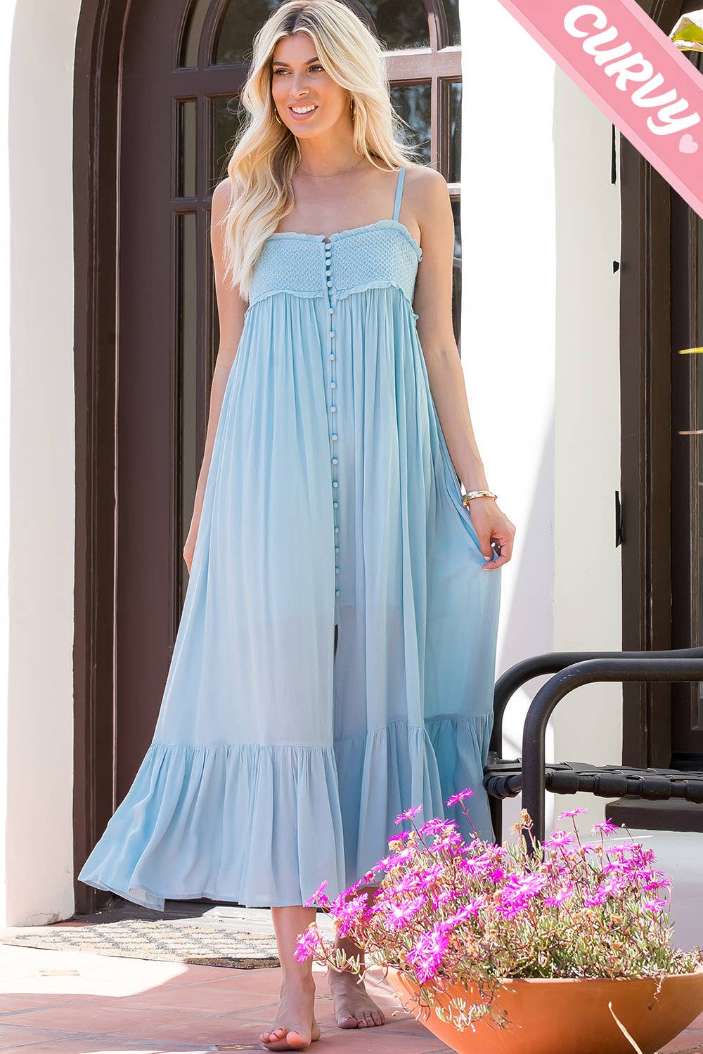 Sweet Lovely by Jen – Großhandel Kleid – Damen – MAXIKLEID AUS SEIDE MIT GESMOKTEM BUTTON-DOWN IN ÜBERGRÖSSE27