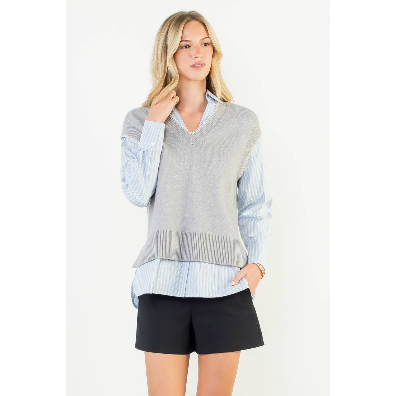 THML - Vendita all'ingrosso Maglietta - Donna - Top a strati in maglia a V in tessuto misto6